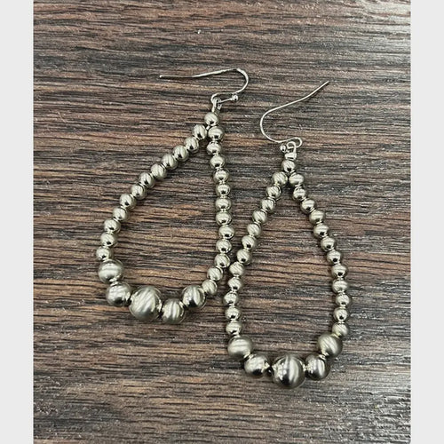 725039, Handmade Graduated Silver Navajo Bead Earrings