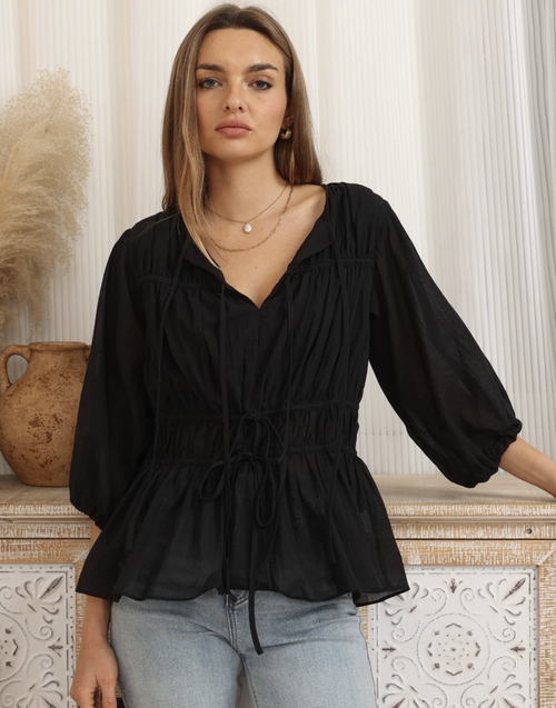 Tori - Black top
