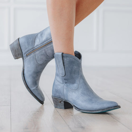 LANE PLAIN JANE BOOTIE WASHED DENIM